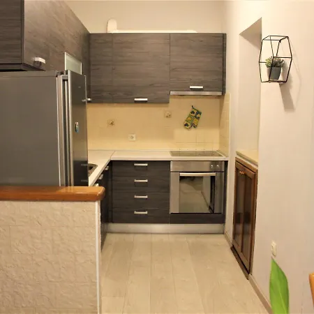 Sara Apartman *